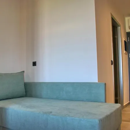 Vrahakia Hotel