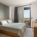 Vrahakia Hotel